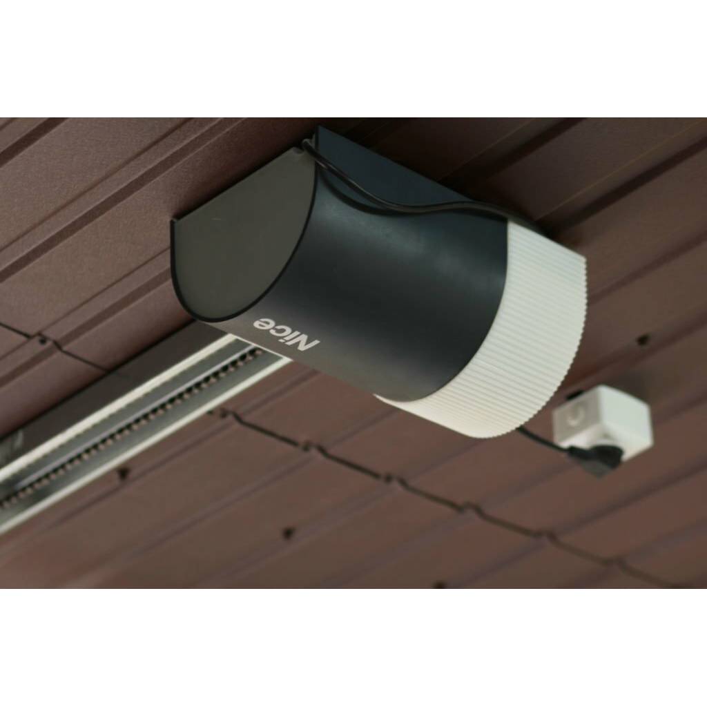 Монтаж привода nice. Комплект nice shel75kce. Привод nice Shel 75. Найс привод для секционных ворот. Привод nice потолочный