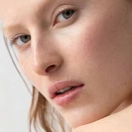 Dr. Hauschka Корректирующая пудра для лица 01 Оживляющая, изображение 2