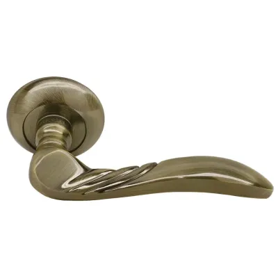 Дверная ручка на розетке RUCETTI RAP 9 AB, цвет античная бронза, изображение 3