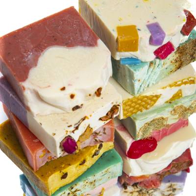 Мыло ручной работы "Клубника" Краснополянская косметика, 100 г, Варианты: Мыло ручной работы Клубника, изображение 6 от магазина Брами Маркет Мыло ручной работы "Клубника" Краснополянская косметика, 100 г, Варианты: Мыло ручной работы Клубника, изображение 6