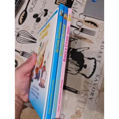 Герои литературы и истории. Алиса в стране чудес. Остров сокровищ. Христофор Колумб