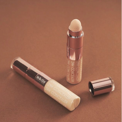 ALVIN D’OR Жидкий консилер 24Н Full cover concealer, 02 Ванильно-бежевый, Цвет: ванильно-бежевый, изображение 7