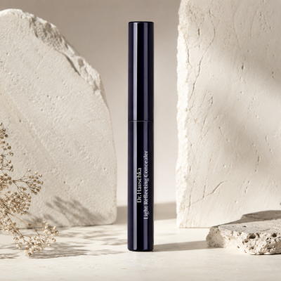 Dr. Hauschka Маскирующий карандаш для лица Light Reflecting Concealer 2,5 мл, изображение 8